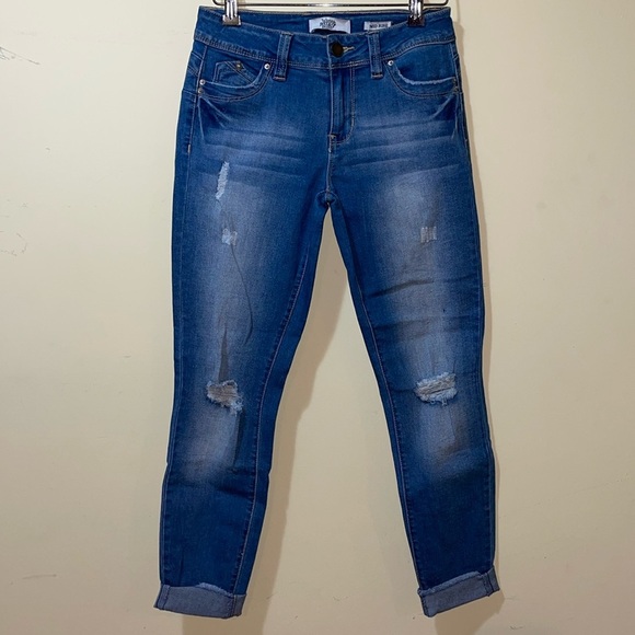 Women’s YMI Jeans Wanna Betta Butt? Mid Rise Distressed Skinny Jeans - Picture 1 of 5